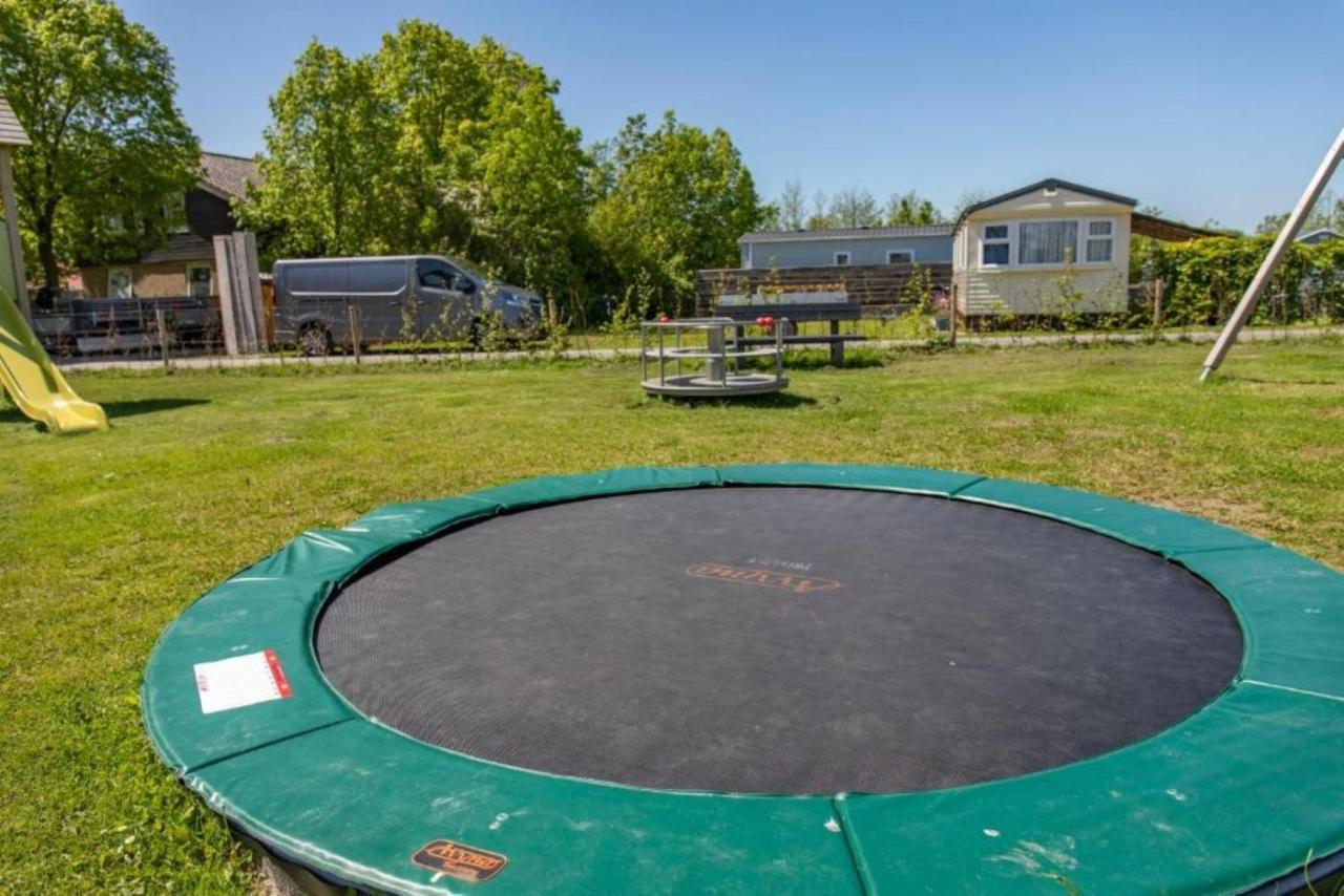 Chalet 556 Op Recreatiepark De Wielen Sint Maarten Eksteriør billede