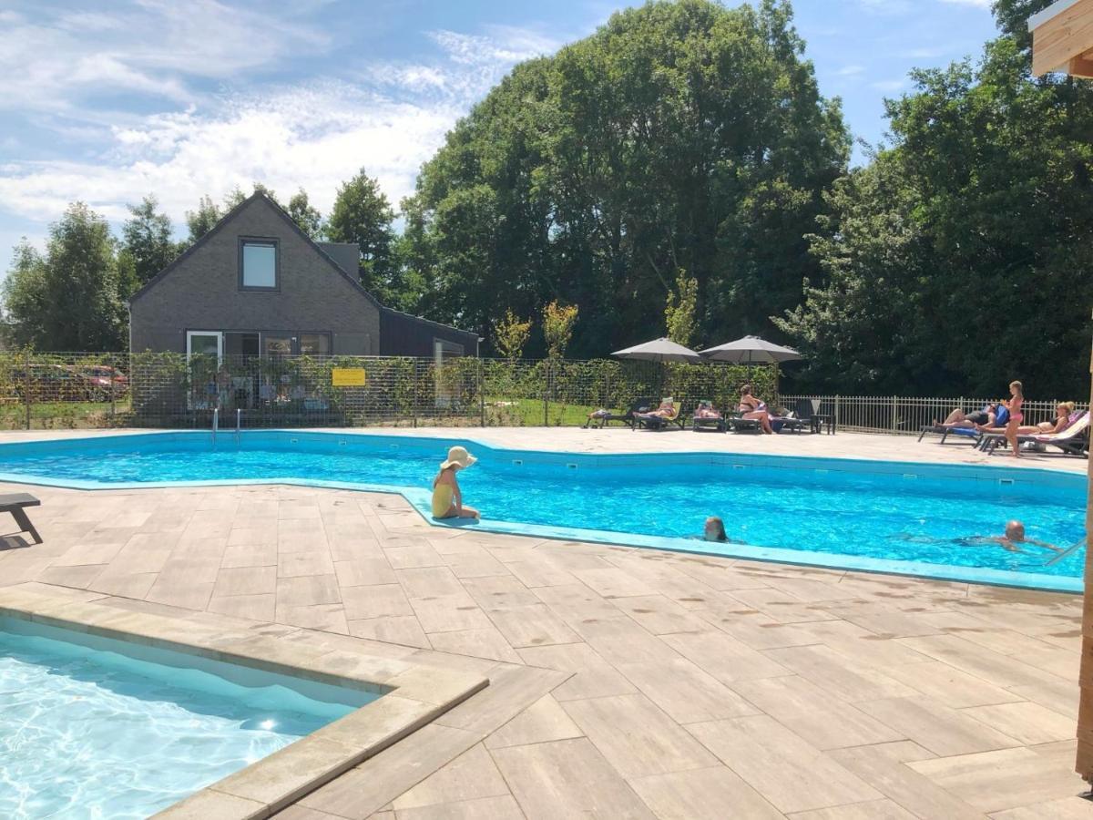 Chalet 556 Op Recreatiepark De Wielen Sint Maarten Eksteriør billede